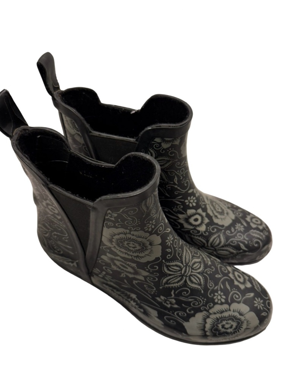 Capelli of New York Black Floral Chelsea Rain Boots for Women